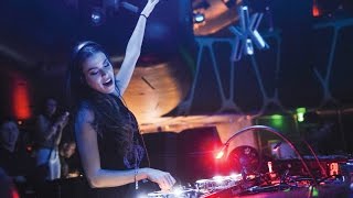 Eva Shaw  ft. Mally Mall &amp; Sonny Wilson - U