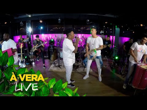 Nossa Cor "À VERA", ao vivo - Traição / Me Assume Ou Me Esquece / Não Faz Assim / Refém