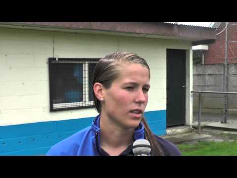 Lenie Onzia  na de wedstrijd eva's Tienen-WB Sinaai girls op 14 09 2013