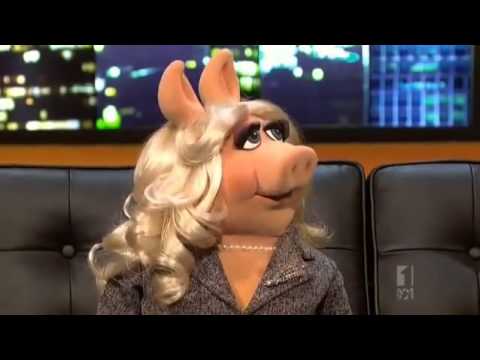 The Jonathan Ross Show  - Kermit  Miss Piggy, Hugh Bonneville, Jack Whitehall Part 3