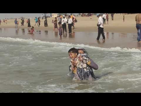 Kshama Sweeming With Bittu & Mummy at Puri Beach 🏖️⛱️
