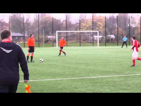 10 nov 2012 VV De Meern 9 - Sterrenwijk 2 com 6-3 Knappe redding Hans H