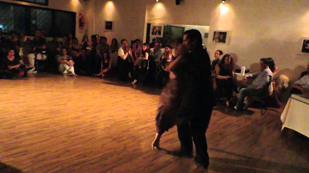Camila Fontan y Matias DIaz bailan La Serenata