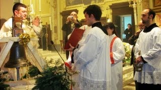 preview picture of video 'Le campane di Cornaredo (MI), Chiesa di Sant'Apollinare'