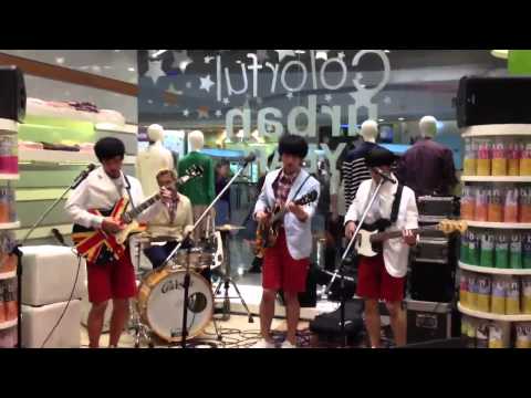 Helmetheads - Wipe Out (live at Urban Studio)