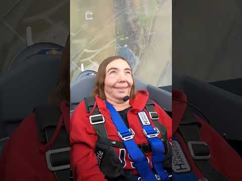 Pilot shows off the impact of flying at 9.5G ✈️ #shorts #funny #pilot