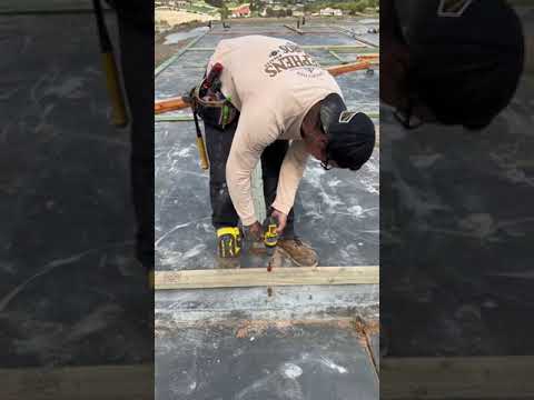 Big D Bolt Tool