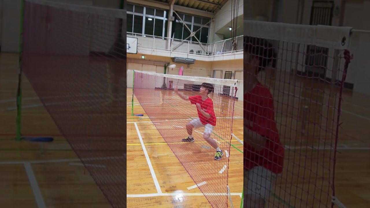 バドミントン　前衛　ノック