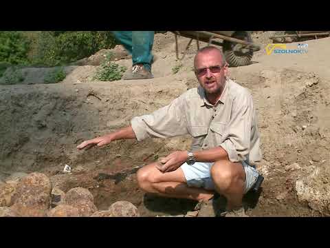 Kedvenc műtárgyaink 2018.09.22. Ágyúgolyó lerakat a szolnoki várban