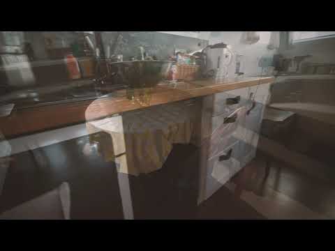 KLUMPĖ THE DUTCH BARGE CHISWICK Q LONDON