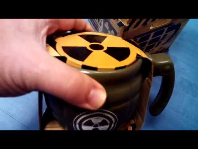 Vídeo relacionado con Froster Taza Granada Gigante - Negro, 790 ml, XXL, 3D Taza Grande con Forma de Granada de Mano