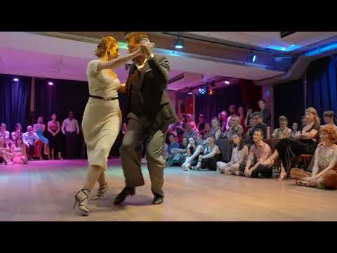 Natacha Lockwood & Andres Molina @ MilOnda 1905 - 1/4