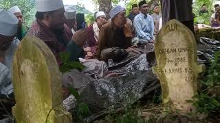 Download lagu TGH Munajib Taziah Tasammuh menyentuh hati di pemakaman Ust Hasirudin KLU mp3 Download lagu TGH Munajib Taziah Tasammuh menyentuh hati di pemakaman Ust Hasirudin KLU mp3