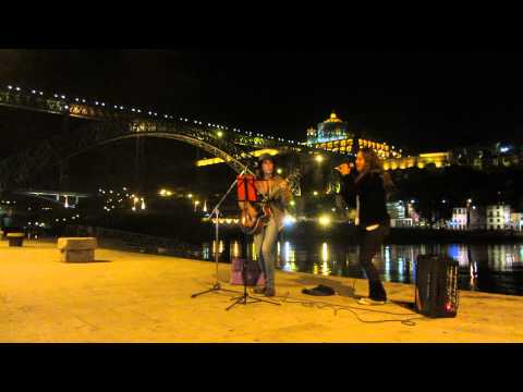 Um Contra O Outro by Deolinda - Las Forasteras - Maria Salvação & Mila Tiso