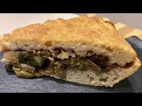 Pizza con scarola, ricetta originale napoletana !Troppo saporita.