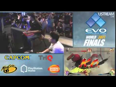 EVO 2011 SSF4 AE Winners Semi Finals - Daigo (Yun) vs Poongko (Seth)