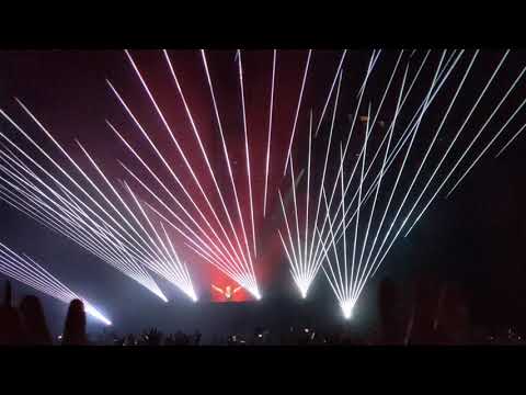 Armin van Buuren - Magitek vs Piece of Your Heart (Live at The Armory)