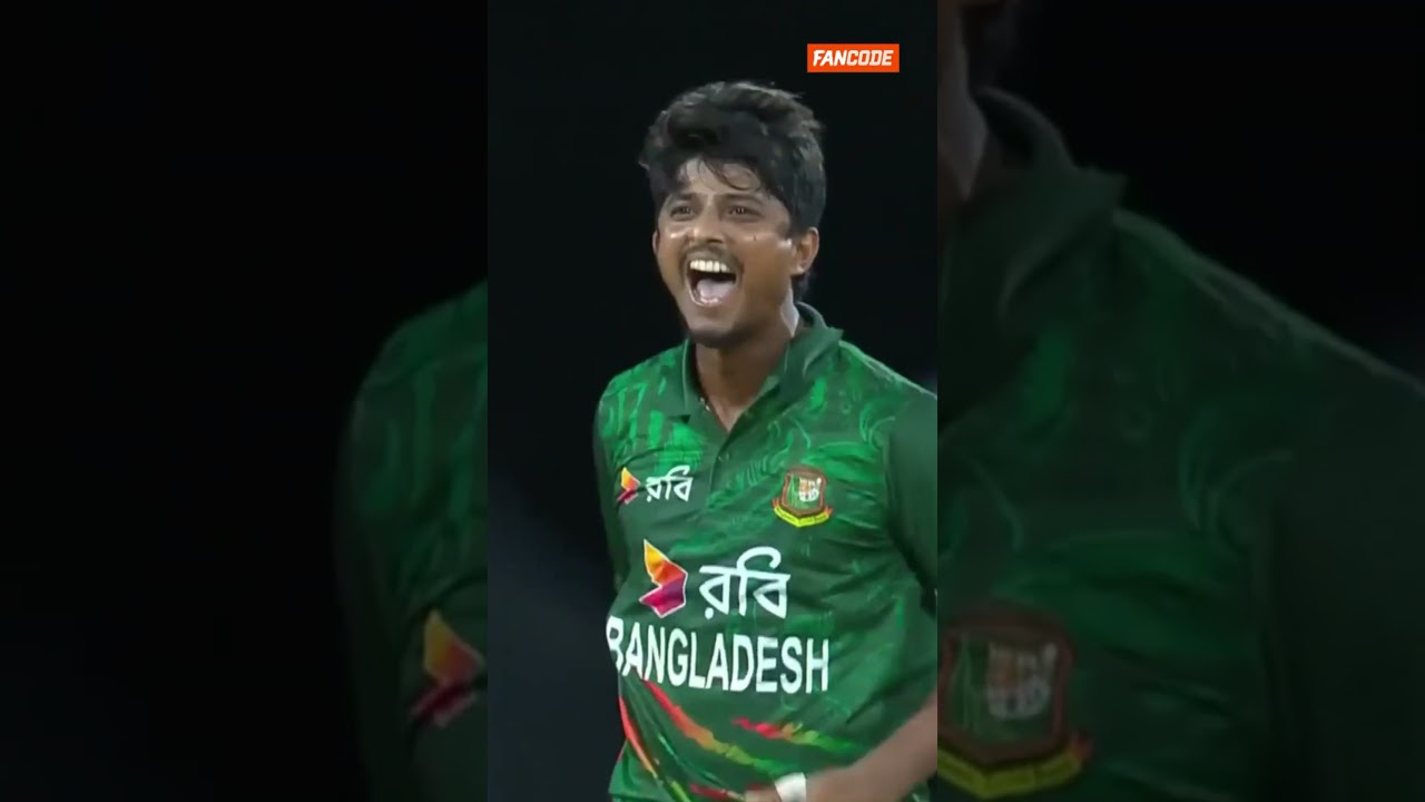 A spin bowling masterclass from Mahedi Hasan!