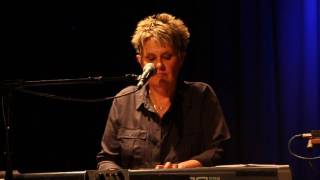 Ordinary Day                     Performed By Chris While And Julie Matthews