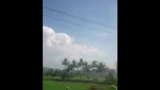 Download lagu Cita cita kecil anak desa Ebiet G Ade mp3
