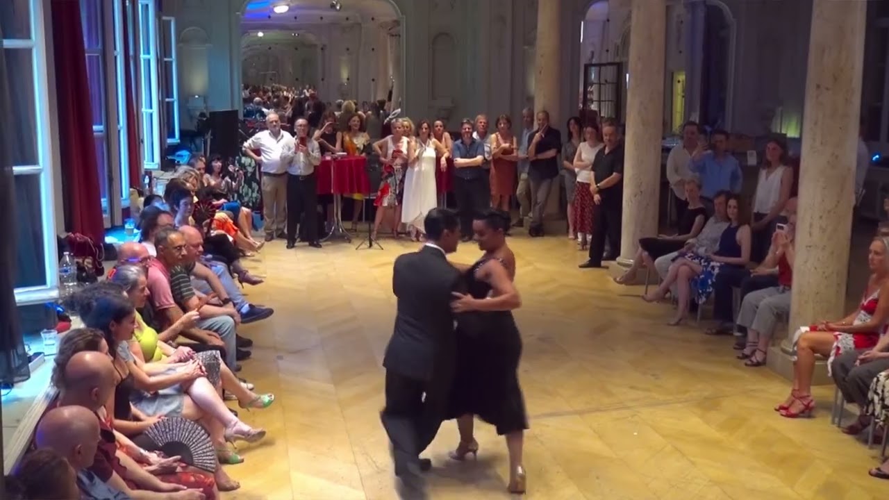 Alexa Yepes & Edwin Espinosa: "Loca" (Los Herederos del Compás) @ De Markten Brussel