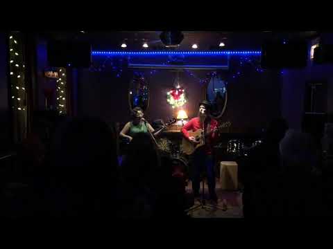 Parallelicopter - "Mele Kalikimaka" (Live at The Store)