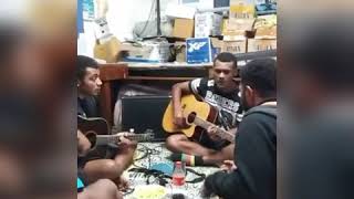 Download lagu Au Vakasaqara - Sigidrigi mp3