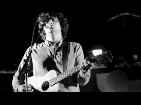 L'aupaire - Always Travelling