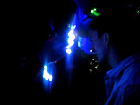 [NOM!] Gloomy | Cosmic Gate @ FUR 1/22/11