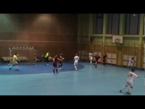 K.S Auto Wicherek Oborniki - Red Dragons Pniewy (2-6) - skrót meczu (05.02.2012)