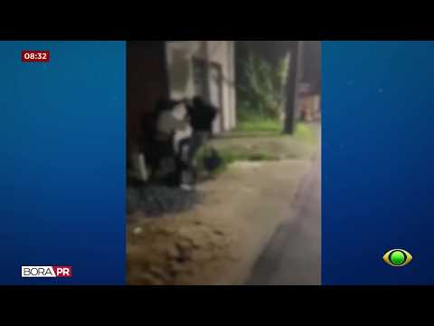 Vídeo mostra briga entre meninas por Athletico e Coritiba em Almirante Tamandaré