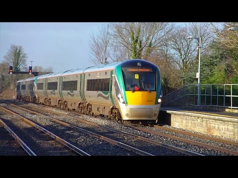 IE 22000 Class DMU Train number 22221 - Kildare Station