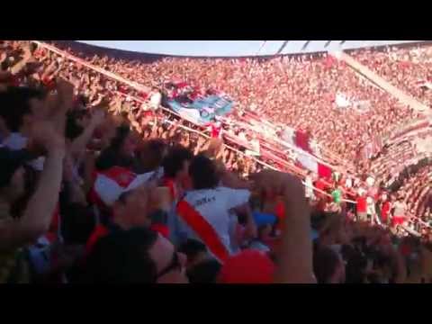 "Hinchada de River vs San Lorenzo - Torneo largo 2015" Barra: Los Borrachos del Tablón • Club: River Plate