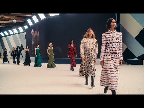 CHANEL Fall-Winter 2022/23 Haute Couture Show, The Film of the Show — CHANEL Haute Couture thumnail