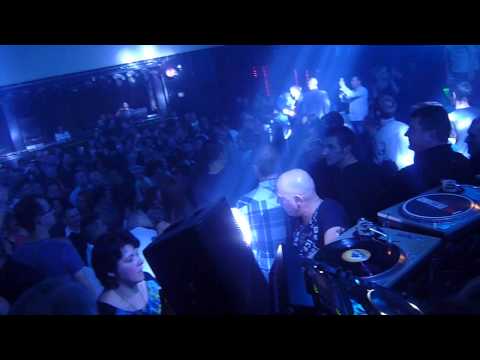 Retro Pulse 10-11-2013 at former La Bush building (Michael Forzza)