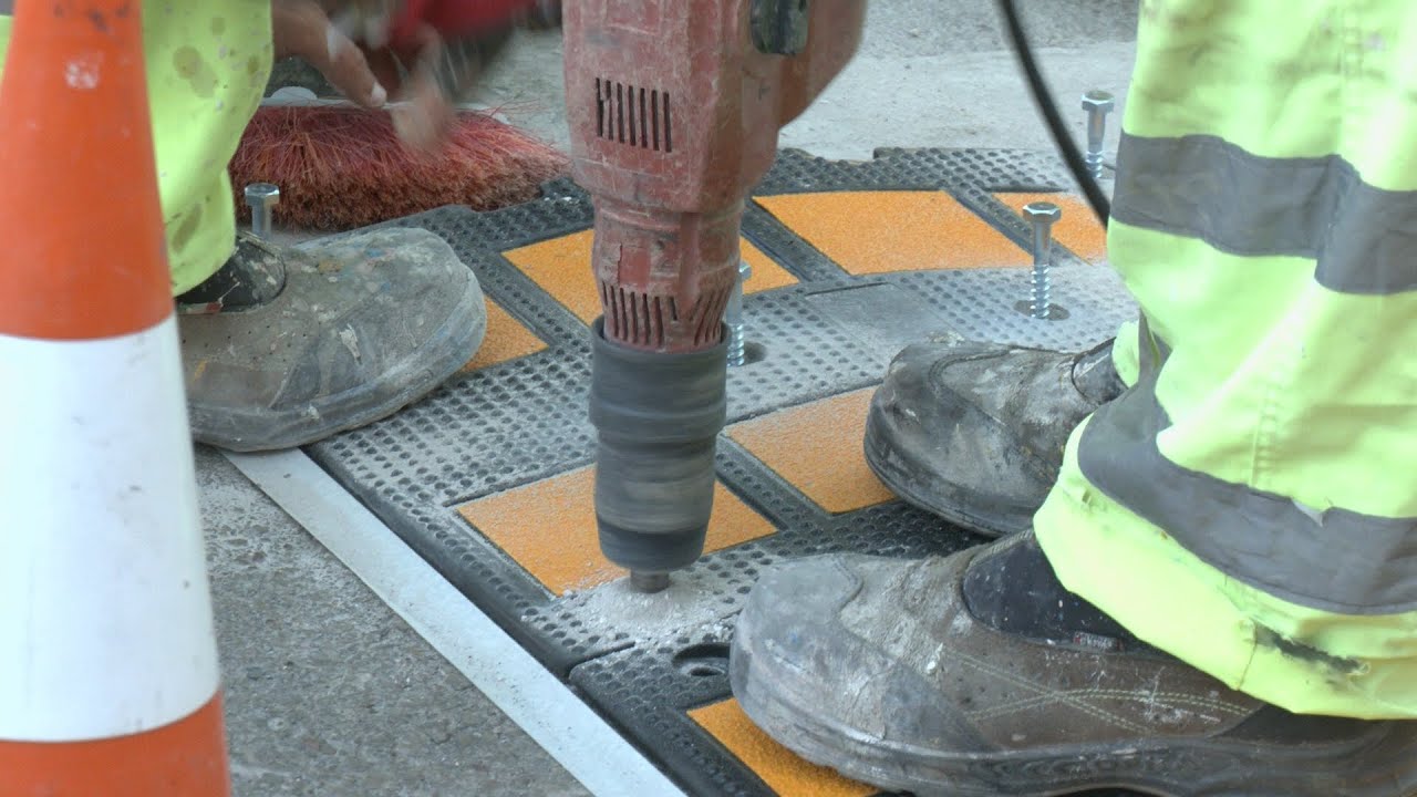 Colocación de bandas reductoras de velocidad