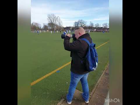 Ich begrüße Euch liebe Fußballfreunde!