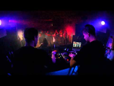 Amplidudez feat MC Blume @ Liquid Sunday 9.0 | 31.03.2013