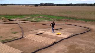 preview picture of video 'Sale rc track short course racing   (fun)'