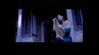 Download lagu DEWI YULL - TUDUNG PERIUK -  VERSION mp3