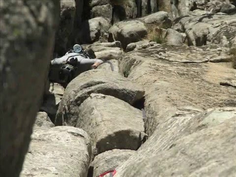 CAMINANDO  EN VERTICAL 2