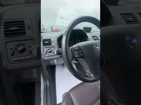 фото volvo v50 i рестайлинг 0