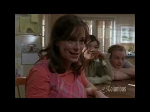 Malcolm in the Middle - Lois's Mom Meets Lois's Friends (S4Ep20)