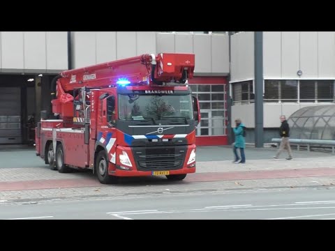 Brandweer Groningen Sontweg Hoogwerker 01-1851 met spoed naar verschillende meldingen in Groningen!