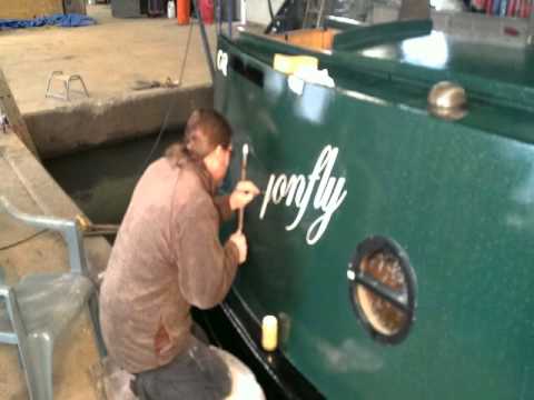 Ian Franklin lettering narrowboat