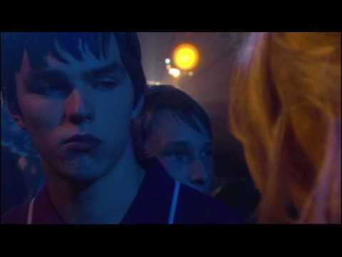 Sid Breaks Up Abby and Tony - Skins