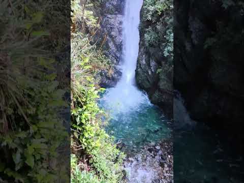 Cascada ubicada en Cerrillos, Futrono, Región de Los Rios.