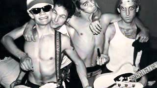 Red Hot Chili Peppers BattleShip Live 1984!
