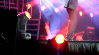 Peter Andre  - kiss and tell LIVE :)