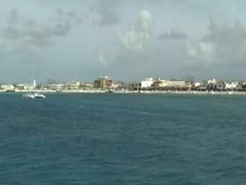 Mientras navieras atacan a Cozumel, Aurelio Joaquín aboga por abrir casinos flotantes